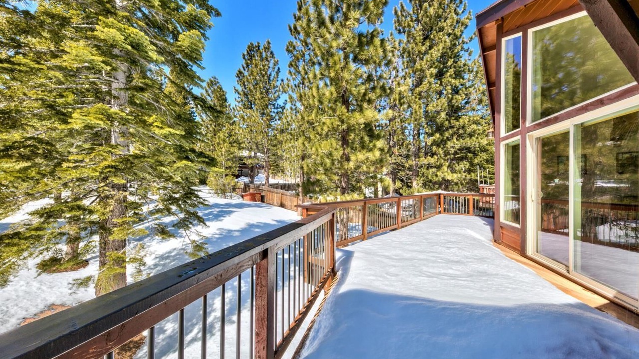 Photo of Patio Balcony in North Upper Truckee