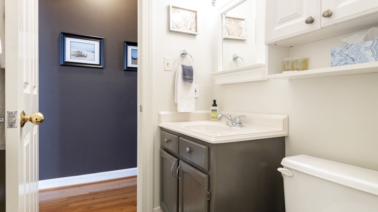 Photo of Bathroom in Dupont Circle