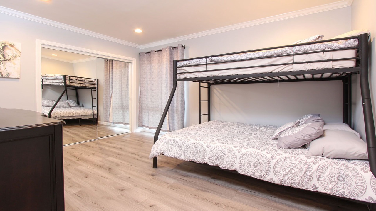 Photo of Bedroom in Thousand Oaks