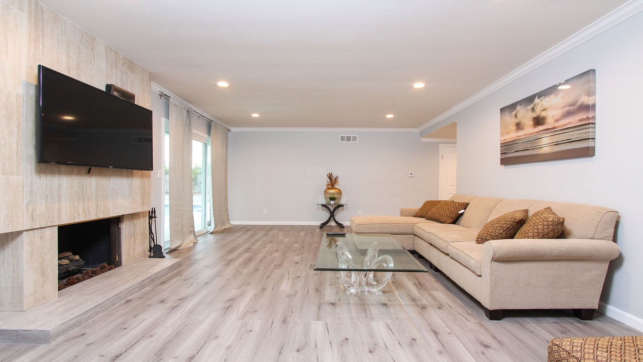 Photo of Livingroom in Thousand Oaks