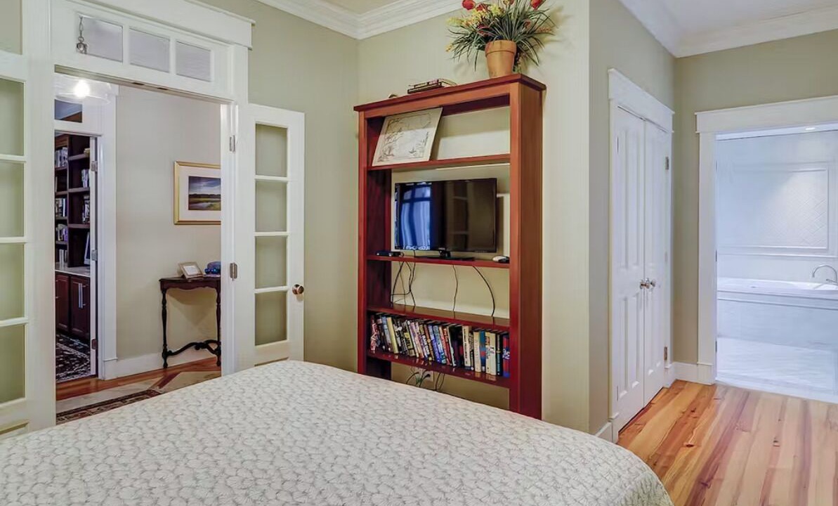 Photo of Bedroom in North Forest Beach