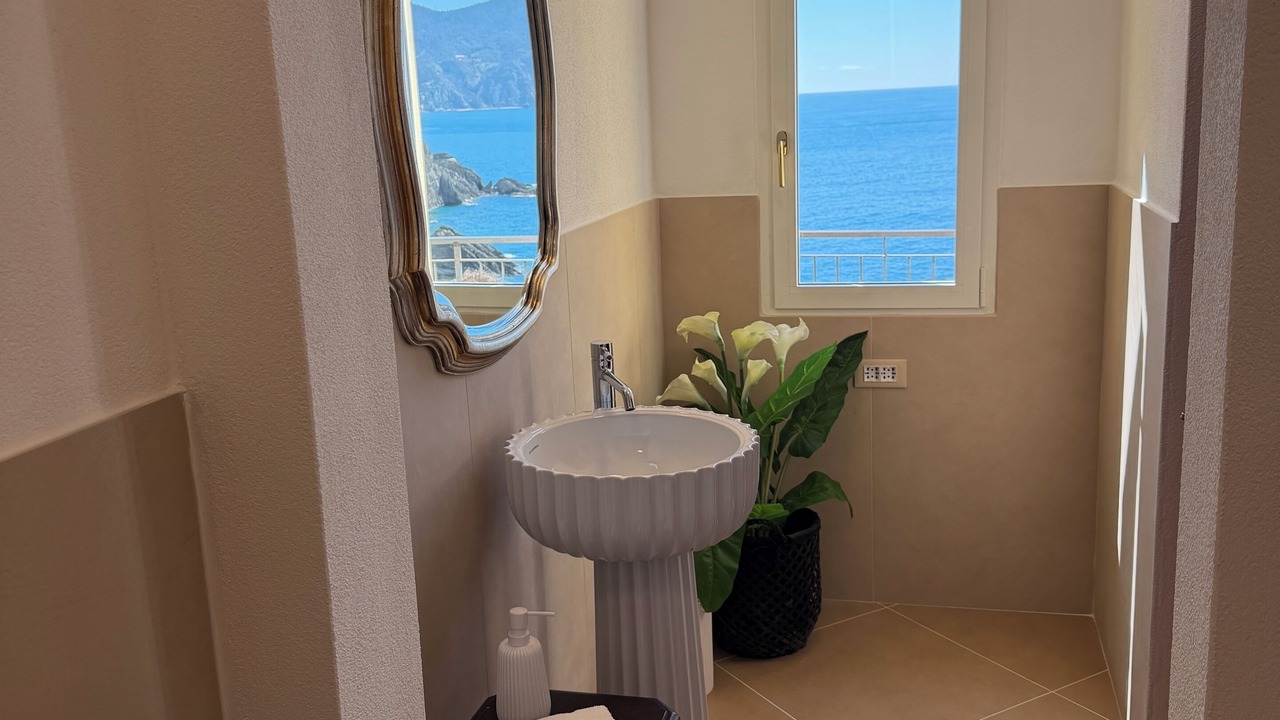 Photo of Bathroom in Vernazza