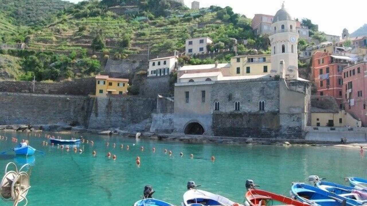 Photo of Others in Vernazza