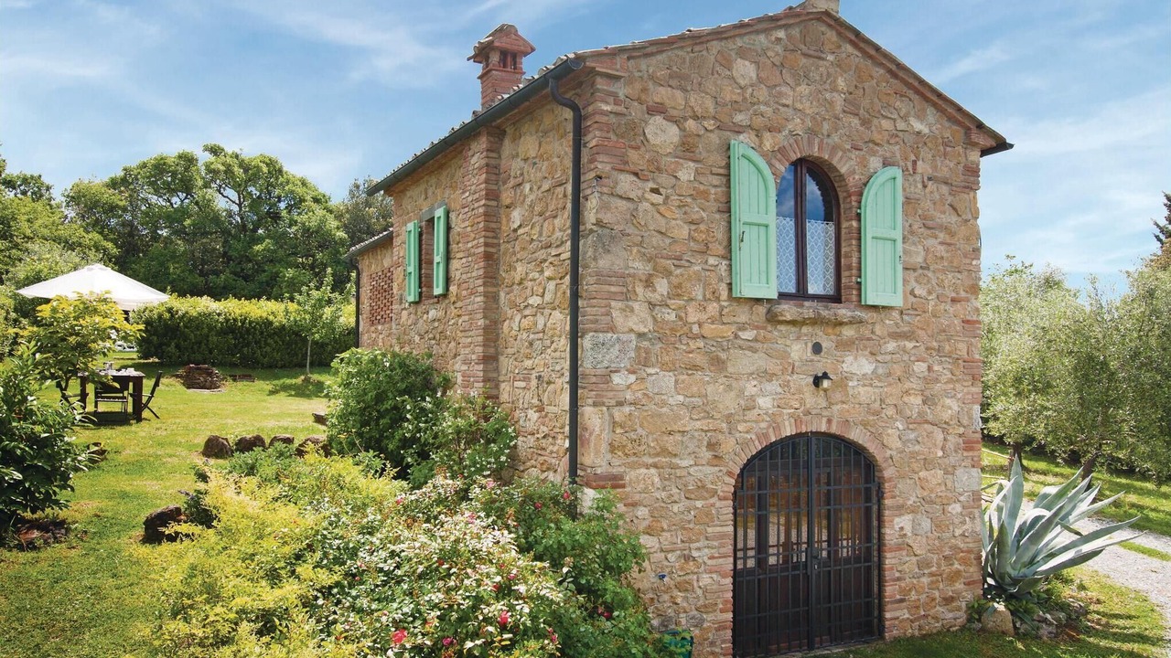 Photo of Others in Volterra