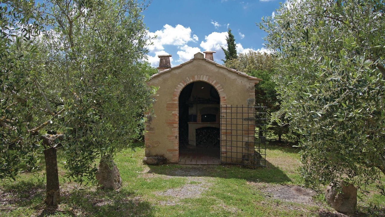 Photo of Others in Volterra