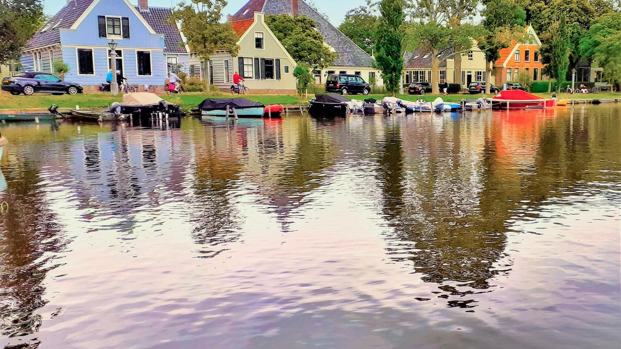 Photo of Others in Edam
