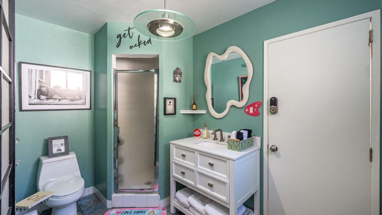 Photo of Bathroom in Calabasas