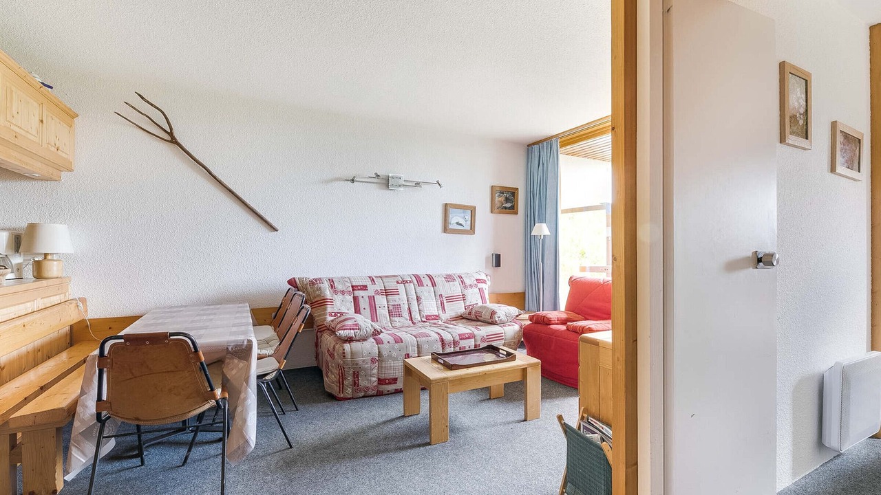 Photo of Livingroom in Arc-1800