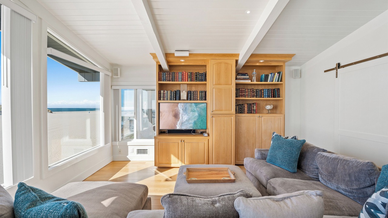 Photo of Livingroom in Hollywood