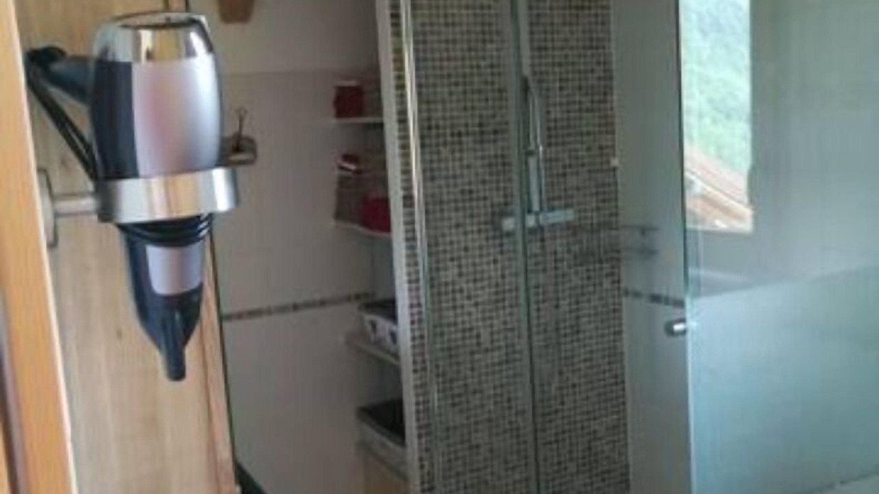 Photo of Bathroom in Queige