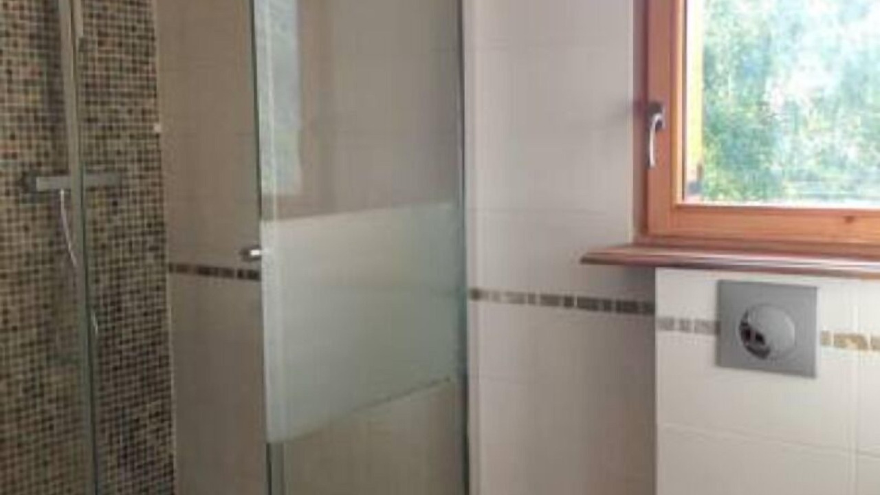 Photo of Bathroom in Queige