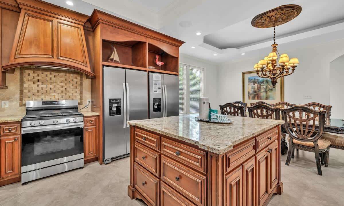 Photo of Kitchen in Frangista Beach