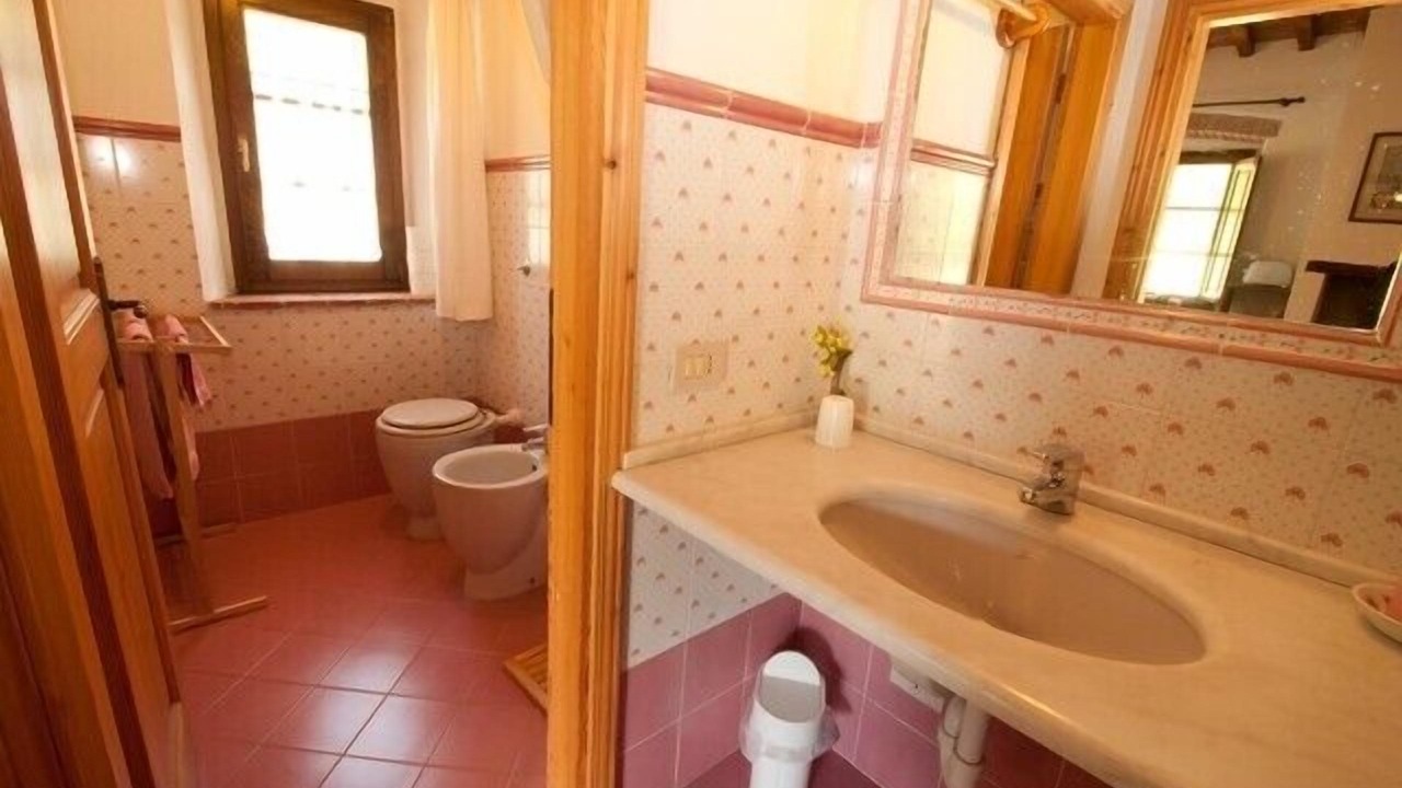 Photo of Bathroom in Chianni