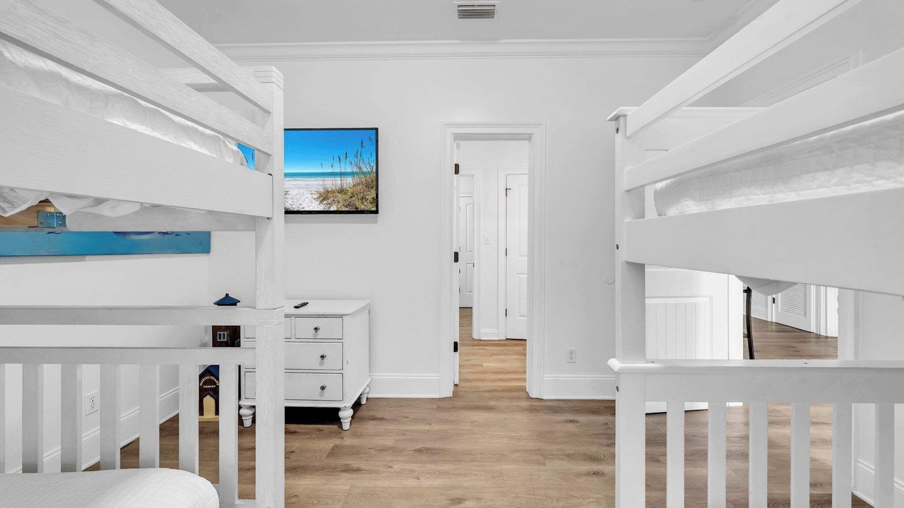 Photo of Bedroom in Frangista Beach