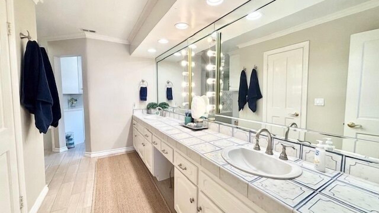Photo of Bathroom in Channel Islands