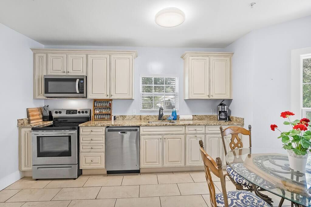 Photo of Kitchen in Downtown Historic District