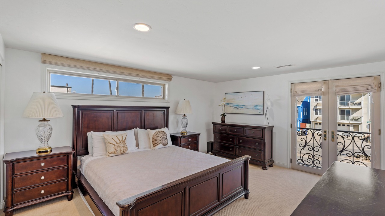 Photo of Bedroom in Silver Strand