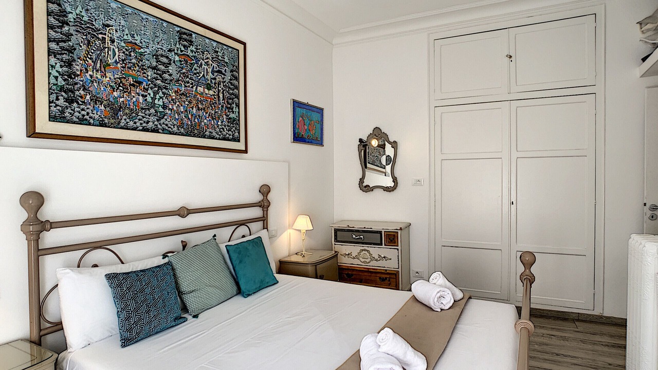 Photo of Bedroom in Carre d'Or