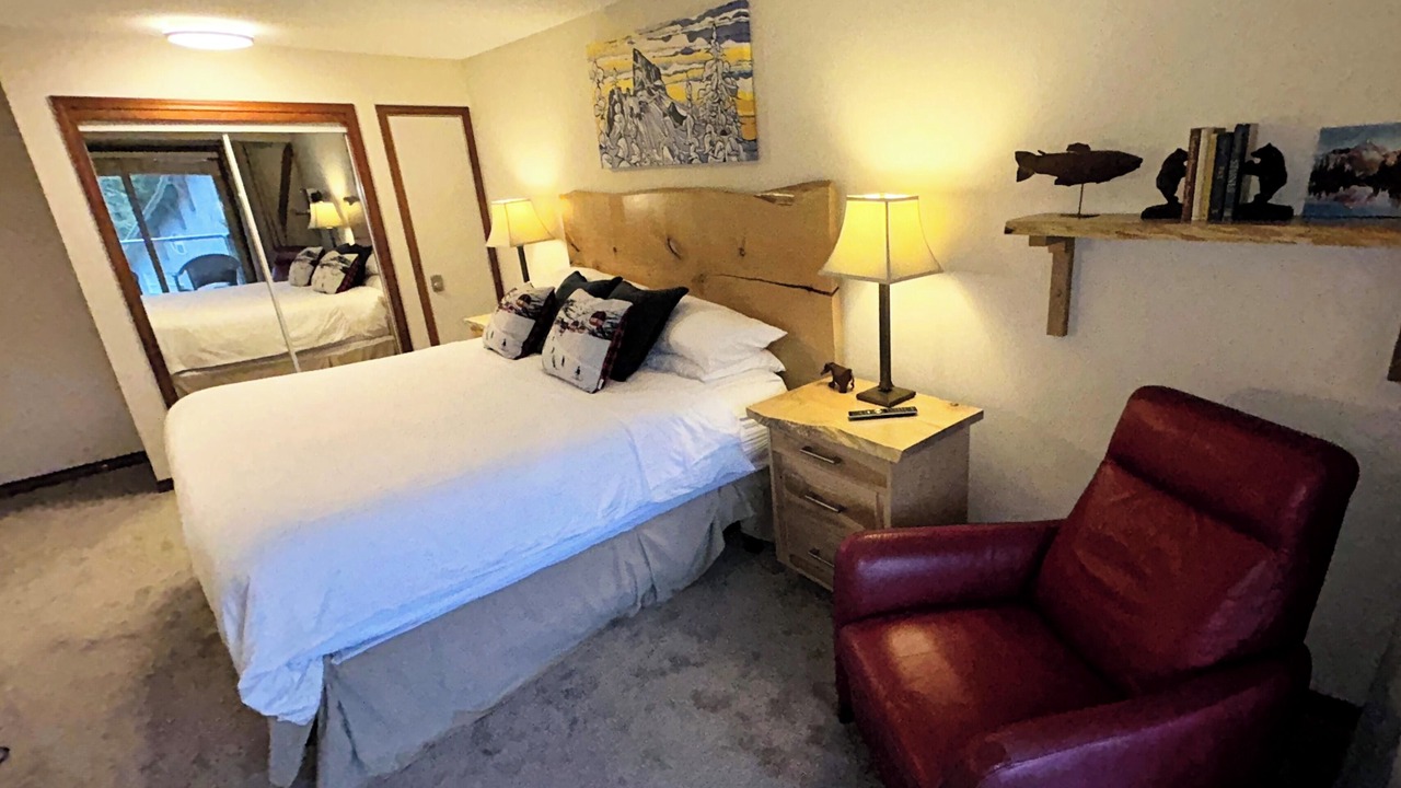 Photo of Bedroom in Upper Village