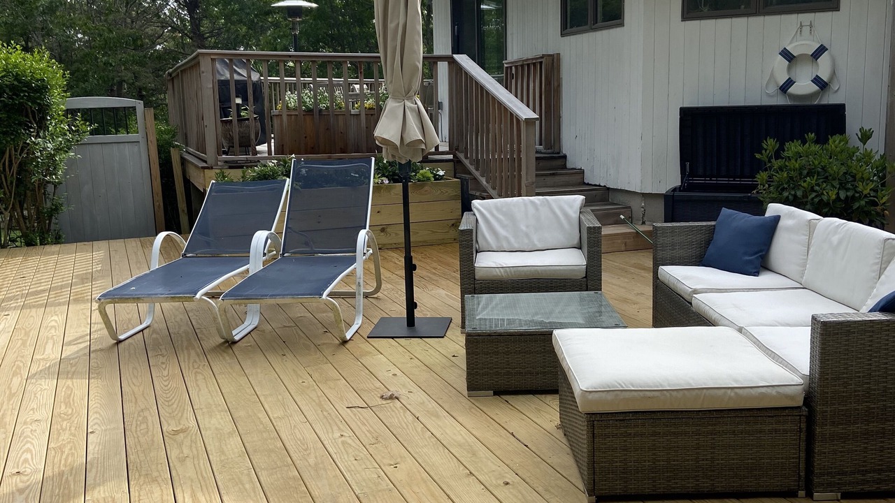 Photo of Patio Balcony in Northwest Harbor