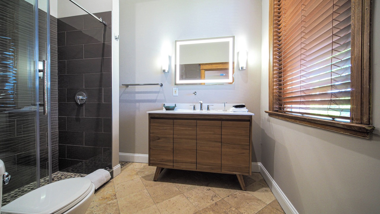 Photo of Bathroom in 16th Street Heights
