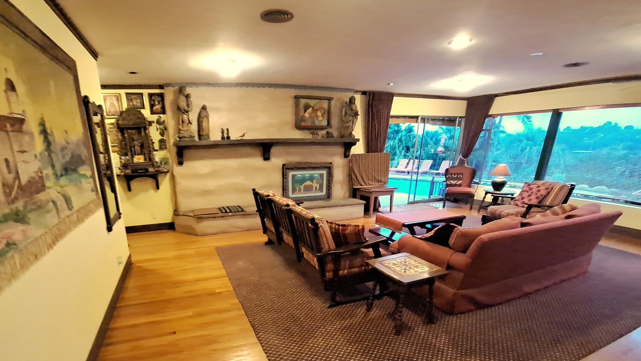 Photo of Livingroom in Mission Canyon