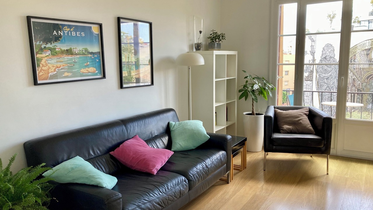 Photo of Bedroom in Antibes City Centre