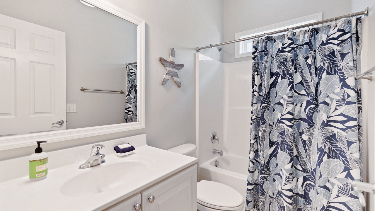 Photo of Bathroom in Waters Edge