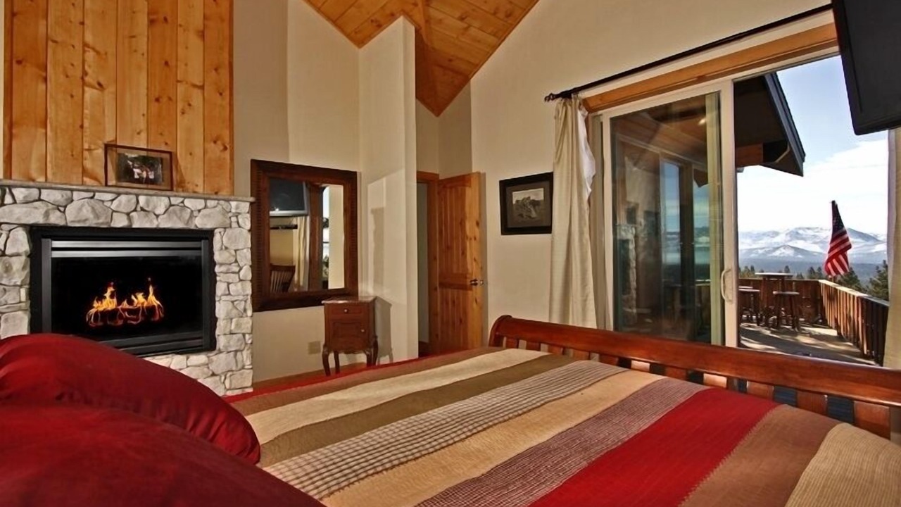 Photo of Livingroom in South Lake Tahoe