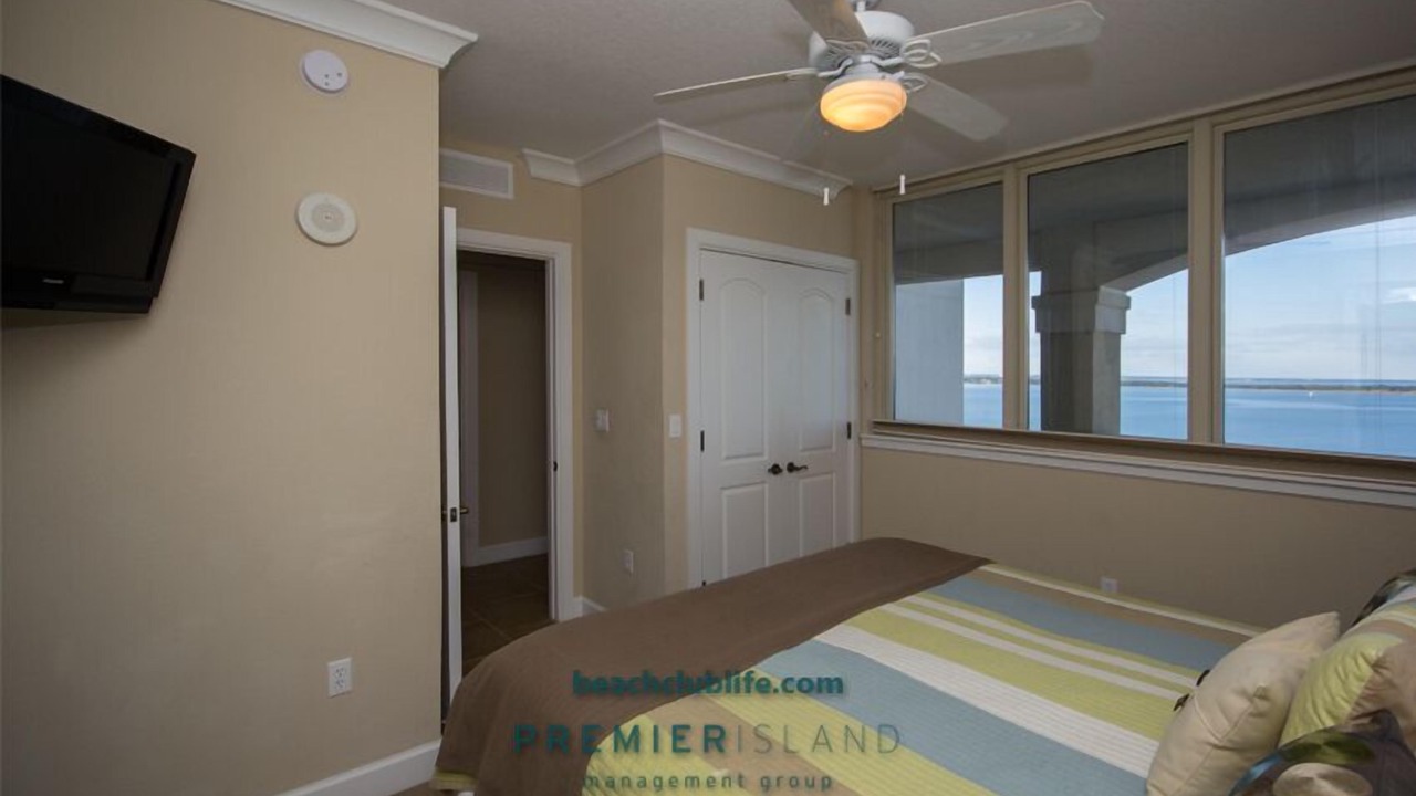 Photo of Bedroom in Pensacola Beach