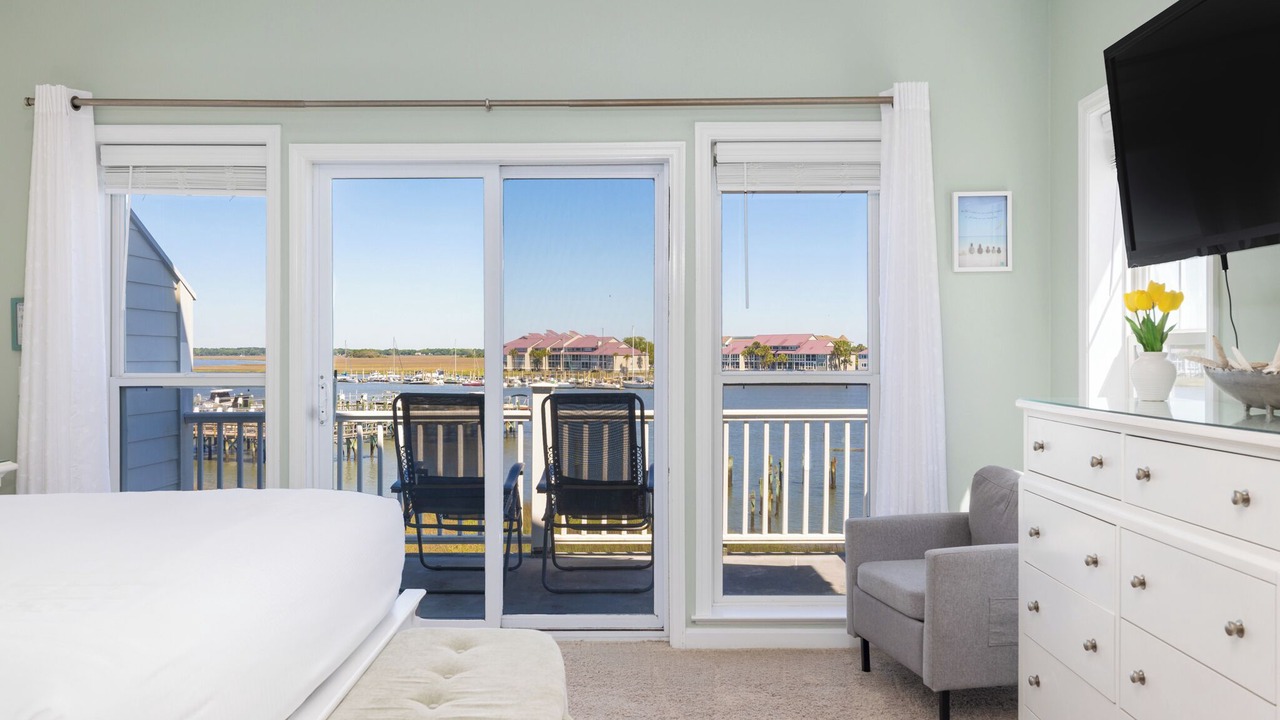 Photo of Patio Balcony in Waters Edge