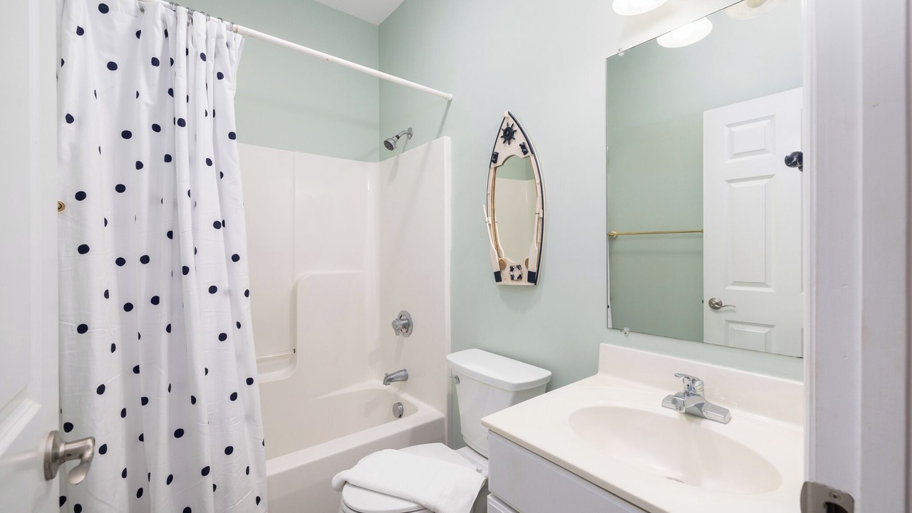 Photo of Bathroom in Waters Edge