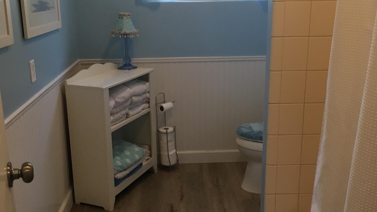 Photo of Bathroom in Pierpont Bay