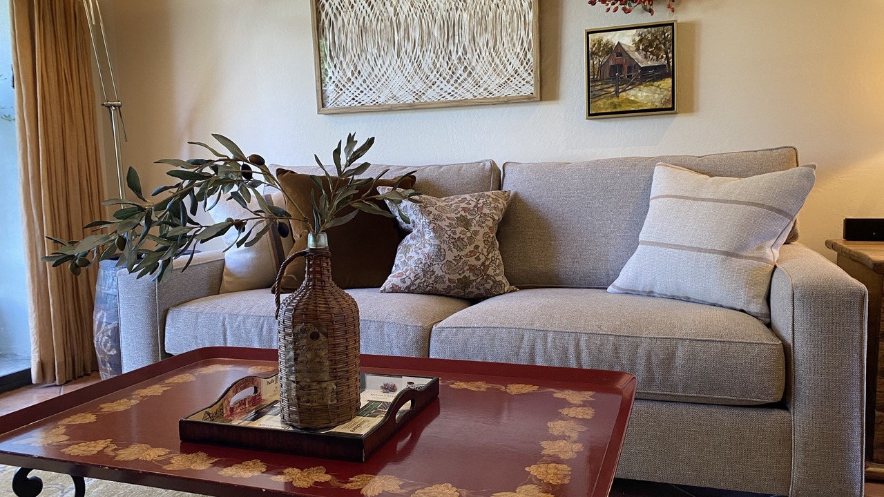 Photo of Livingroom in Napa