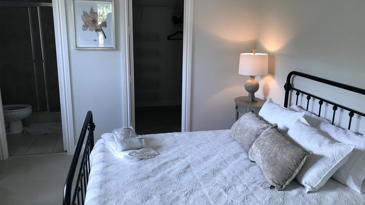 Photo of Bedroom in Tarpon River