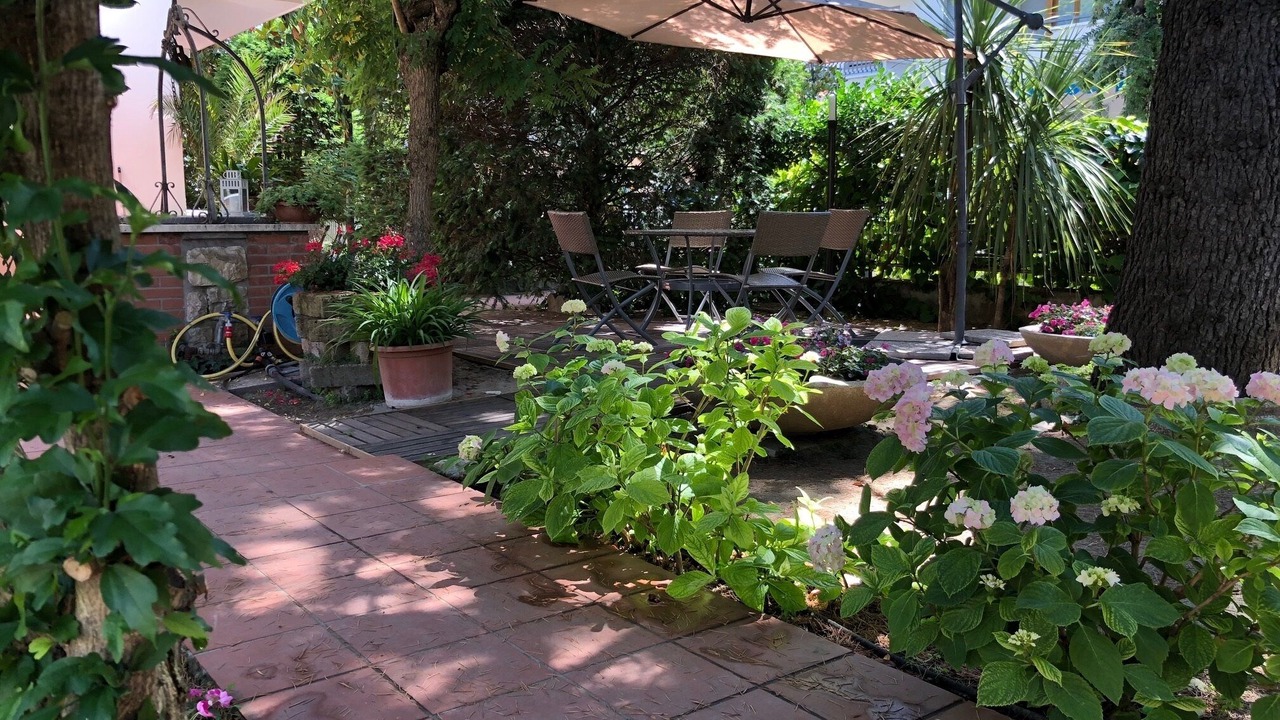 Photo of Patio Balcony in Alba