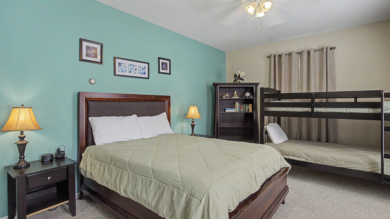 Photo of Bedroom in Warrensburg