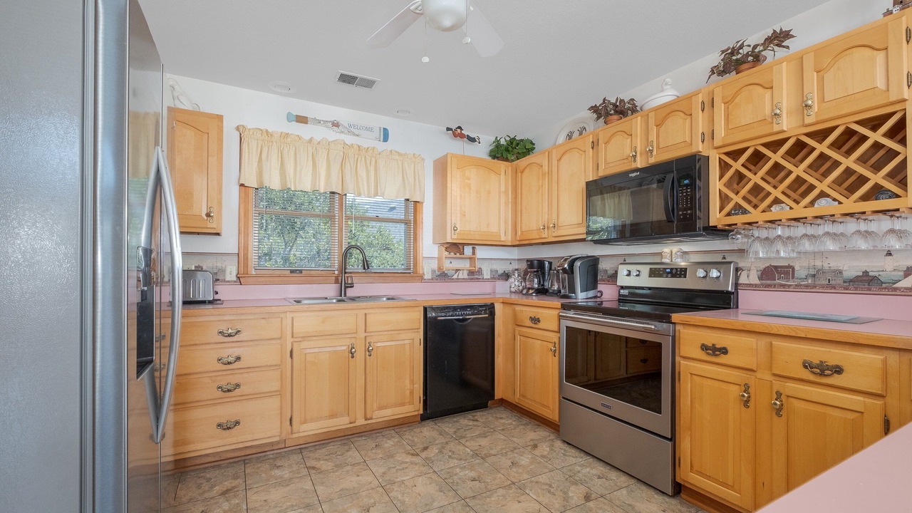 Photo of Kitchen in Monteray Shores