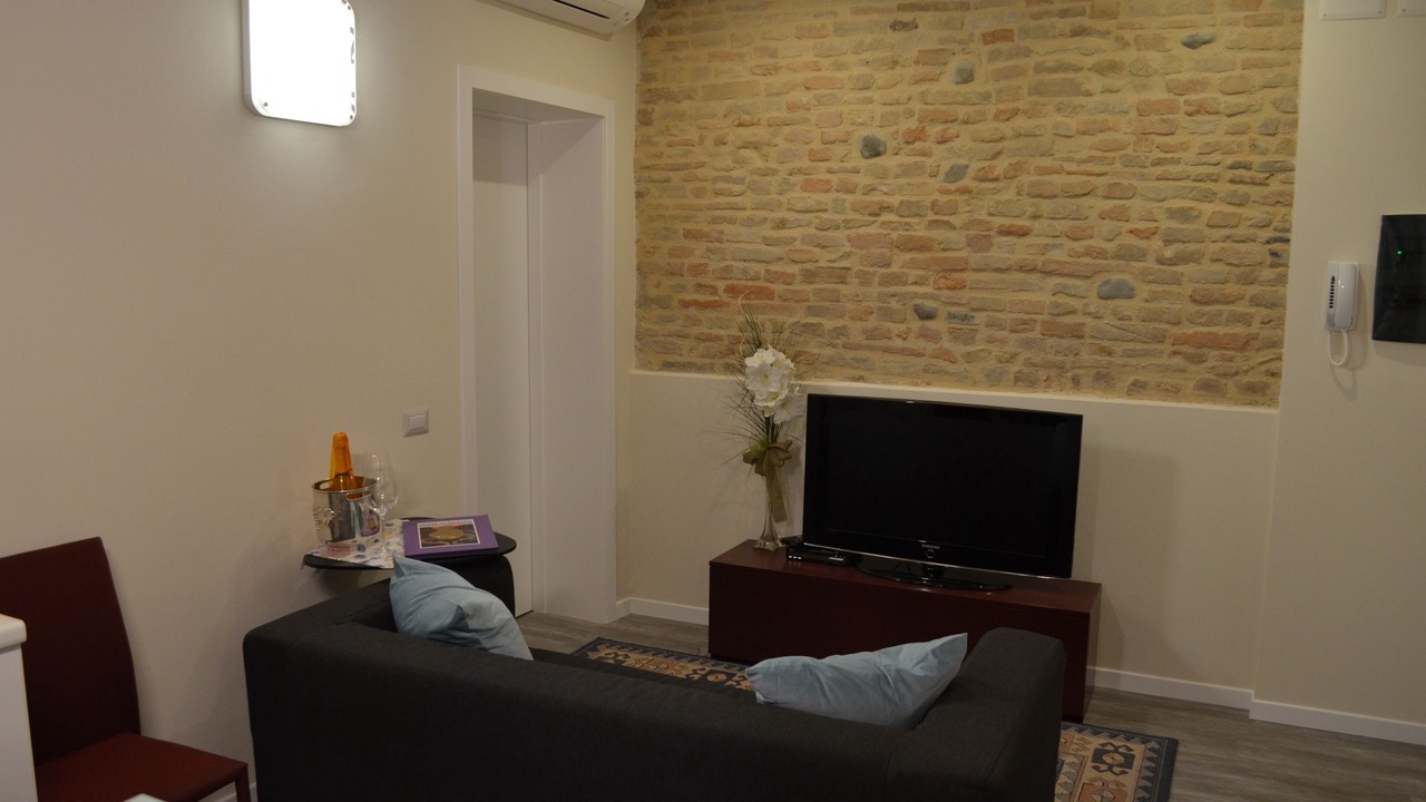 Photo of Livingroom in Parma City Centre