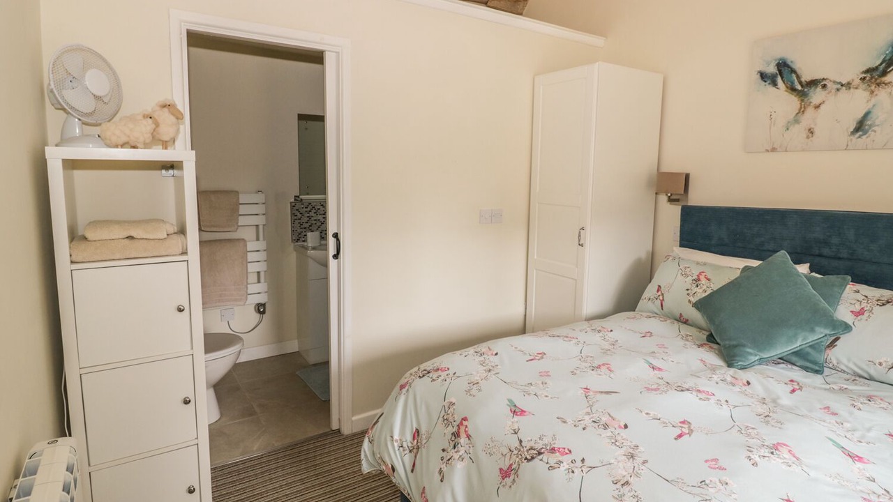 Photo of Bedroom in Tiddington