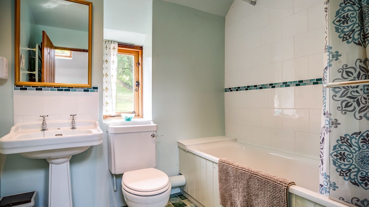 Photo of Bathroom in Whichford