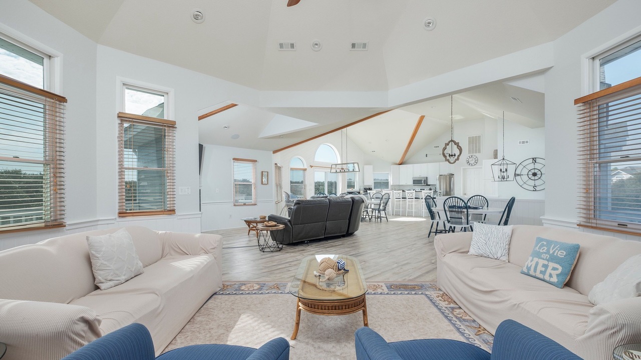 Photo of Livingroom in Pine Island