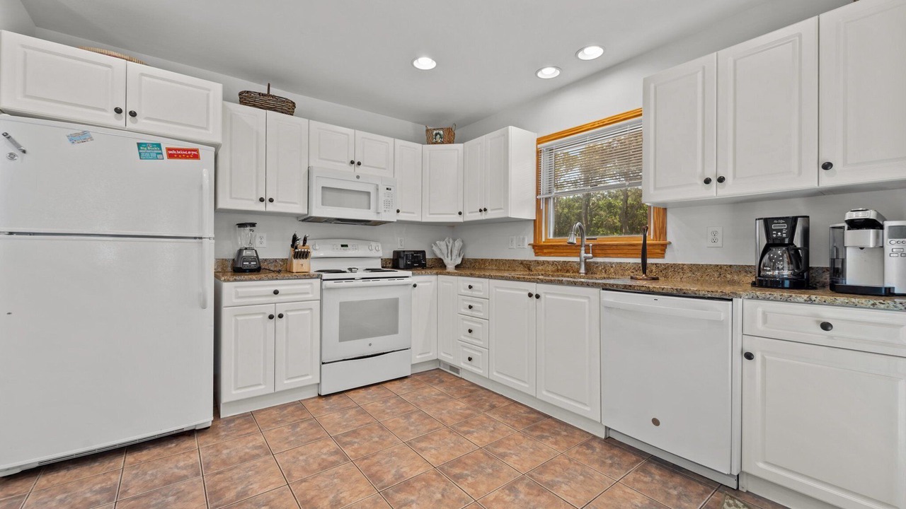 Photo of Kitchen in Monteray Shores