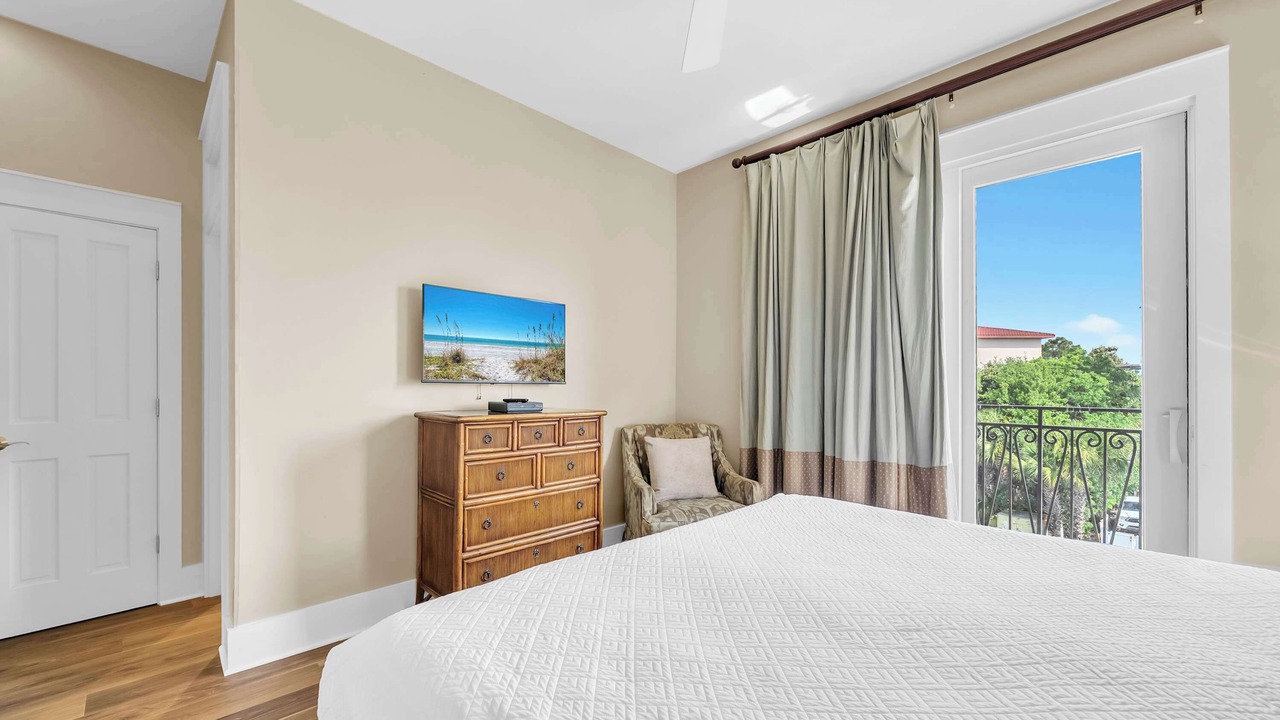 Photo of Bedroom in Delos