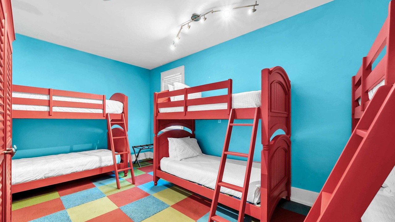 Photo of Bedroom in Delos