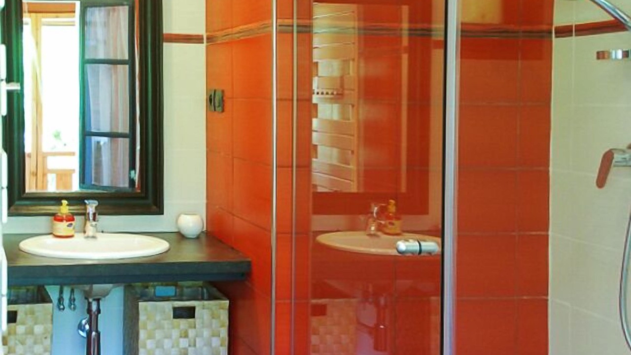 Photo of Bathroom in Chaparon