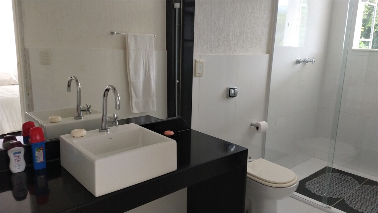 Photo of Bathroom in Portogalo