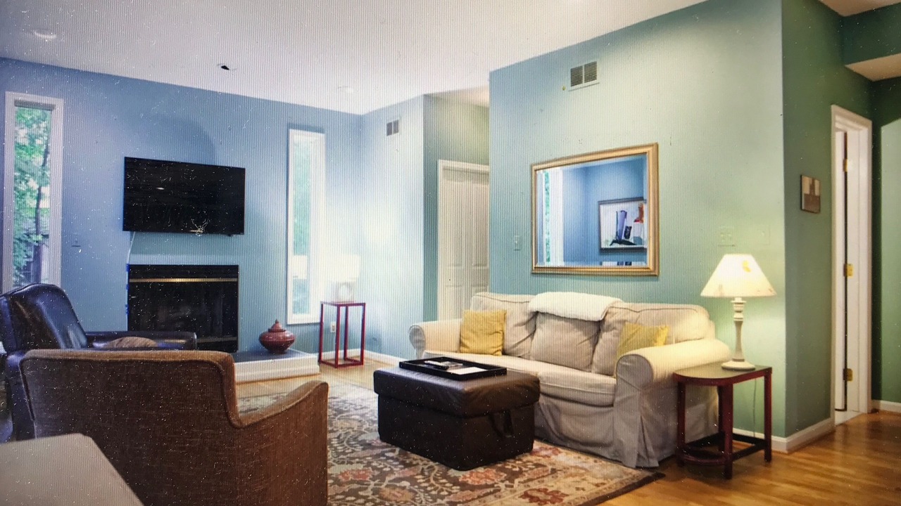 Photo of Livingroom in Takoma Park