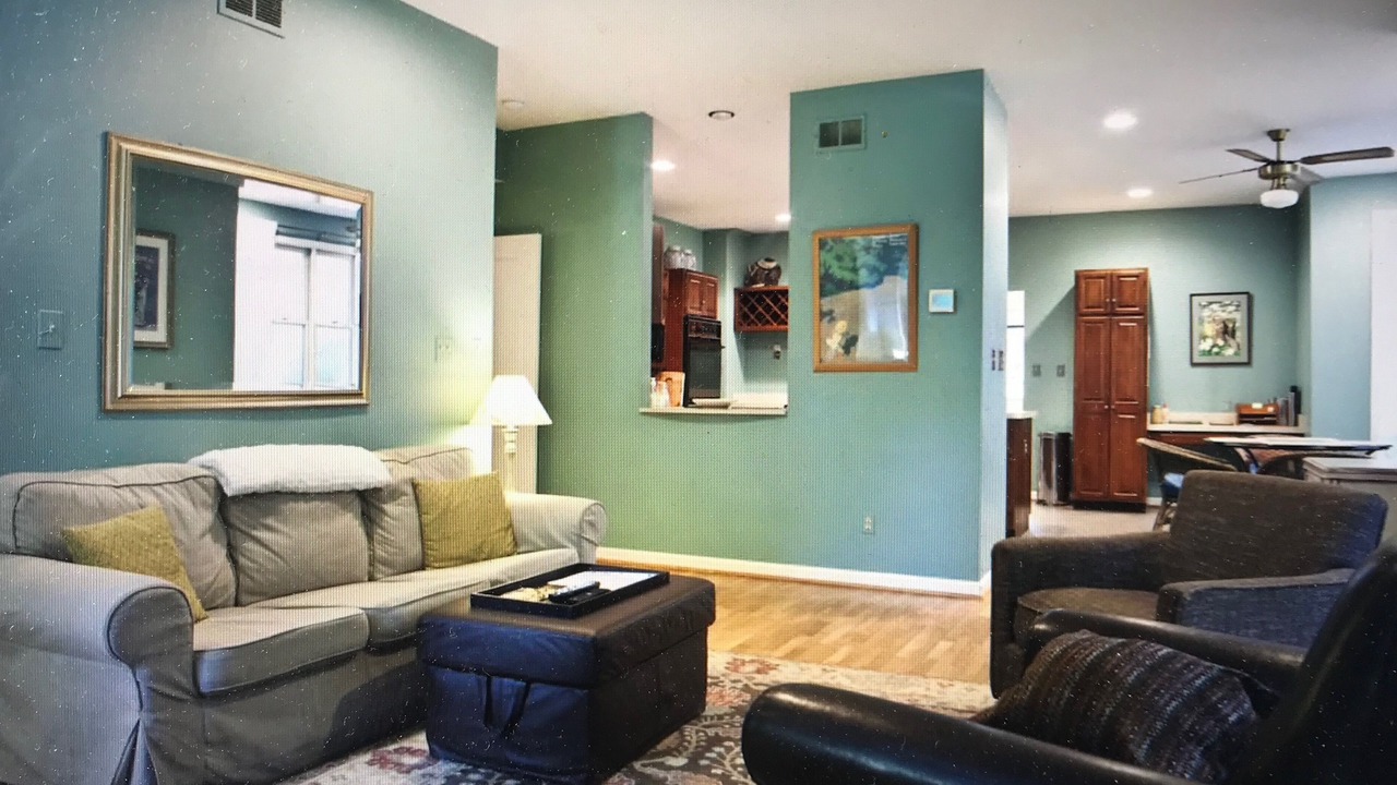 Photo of Livingroom in Takoma Park