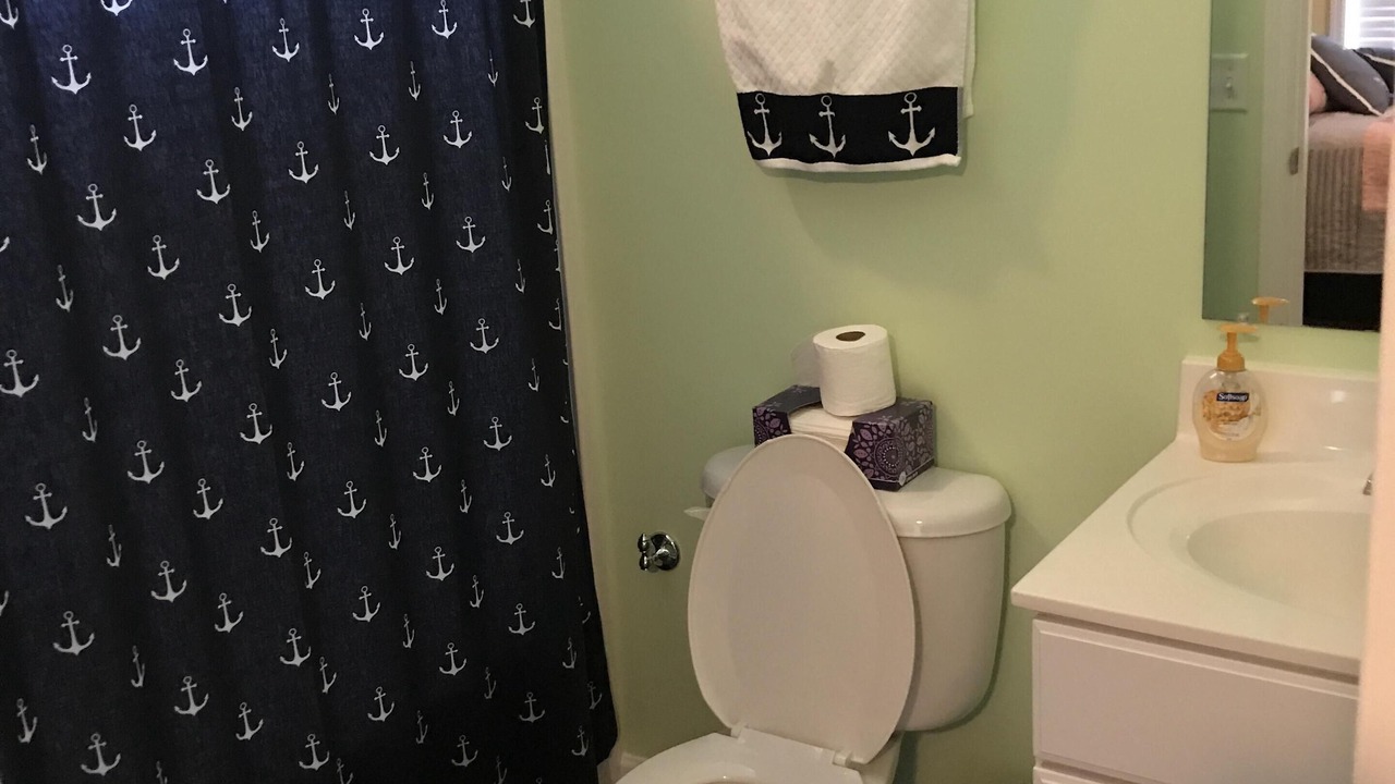 Photo of Bathroom in Waters Edge